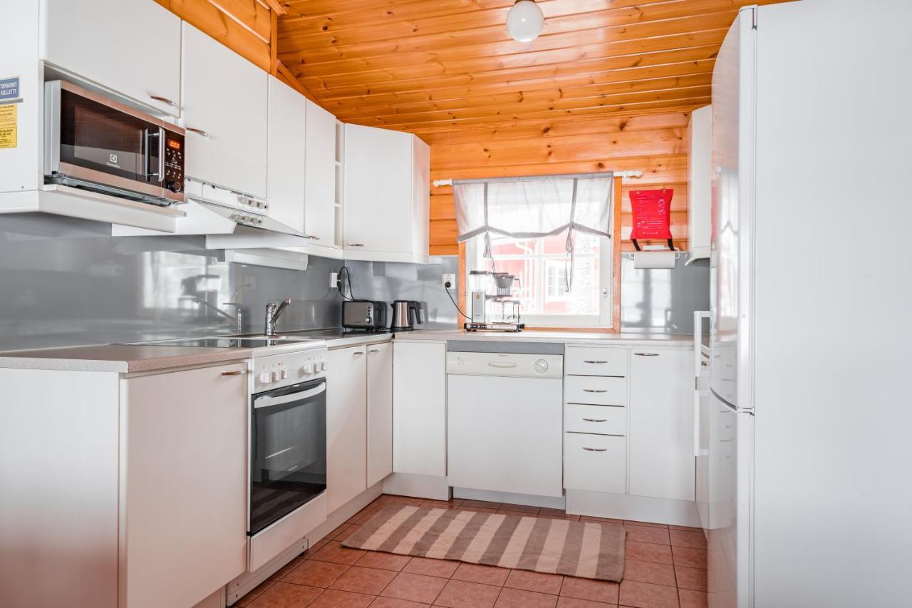 Lomaperkkioe Cottages 카야니 외부 사진